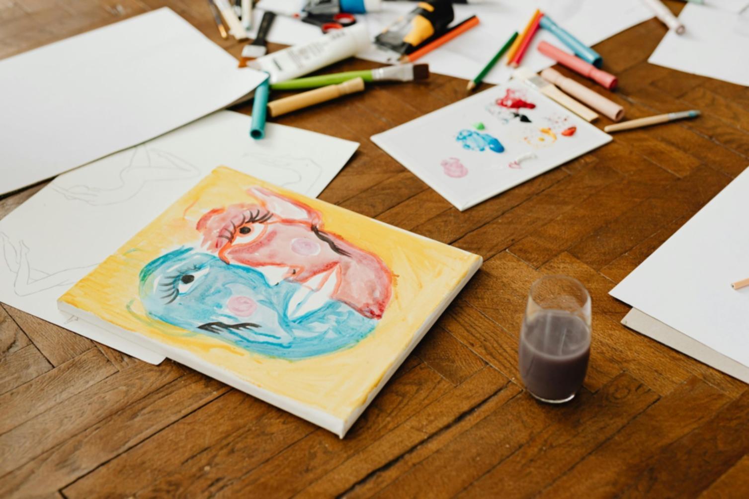 Atelier de concept art avec techniques traditionnelles et numériques